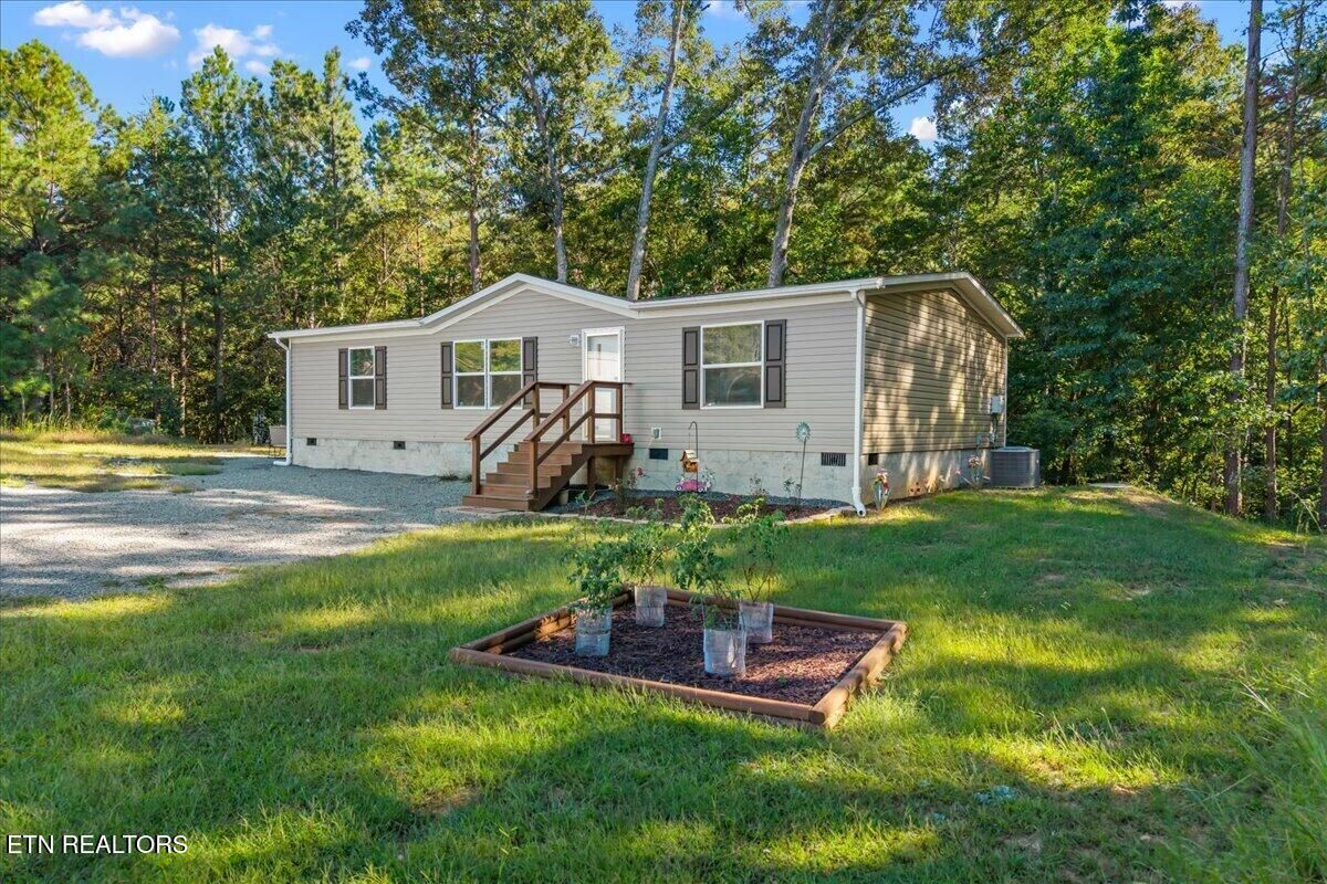 Property Photo: 177 Lifestyle Way TN 37307