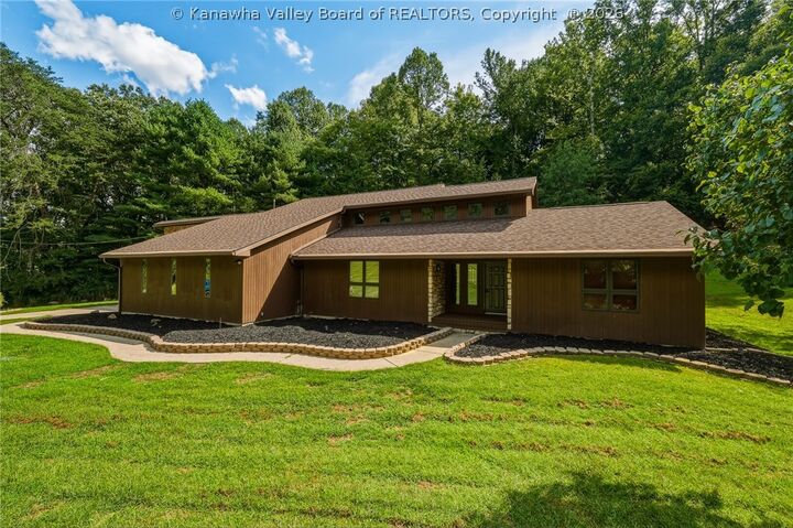 Property Photo:  102 Rustic Highlands Road  WV 25526 