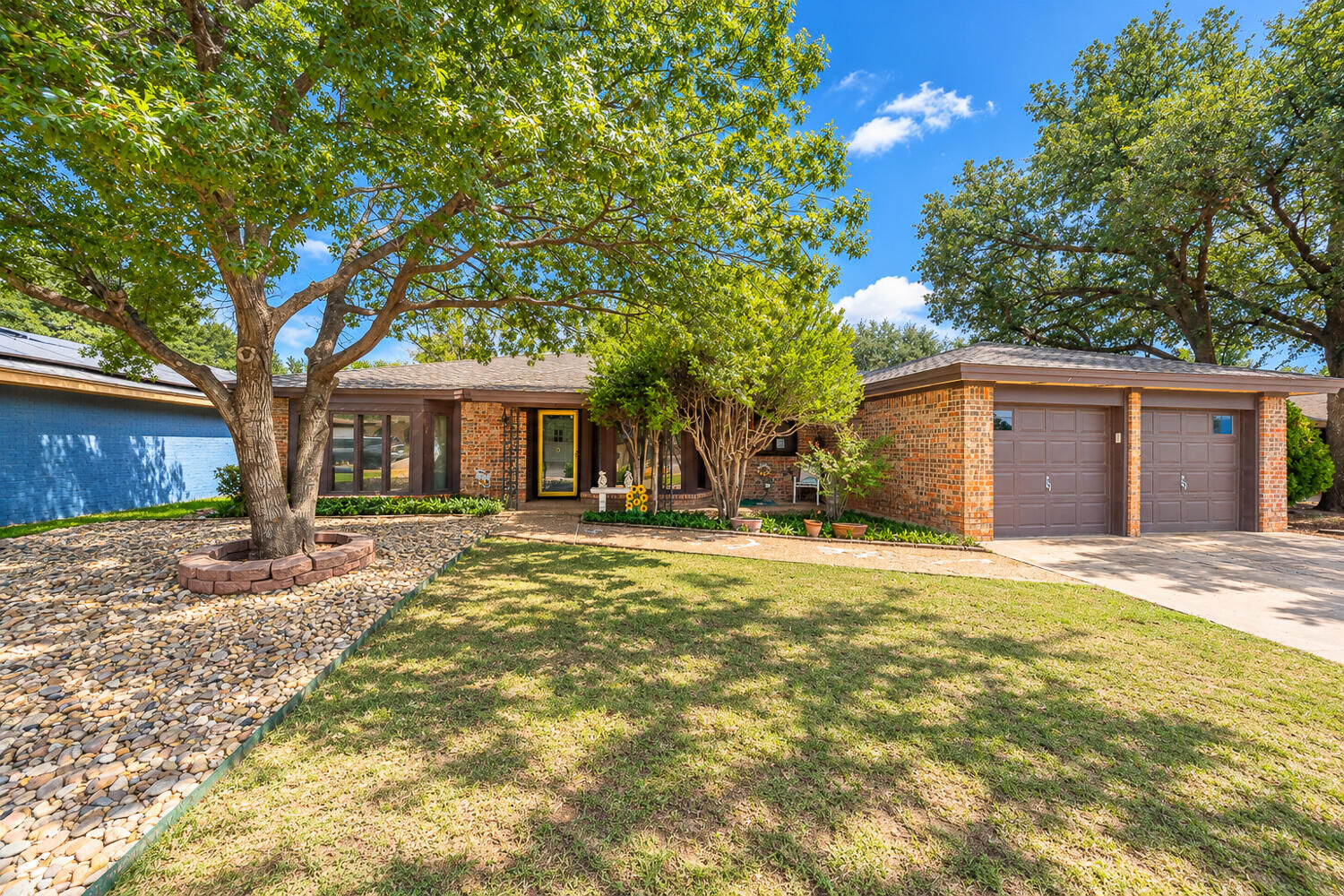 Property Photo:  8015 Richmond Avenue  TX 79424 