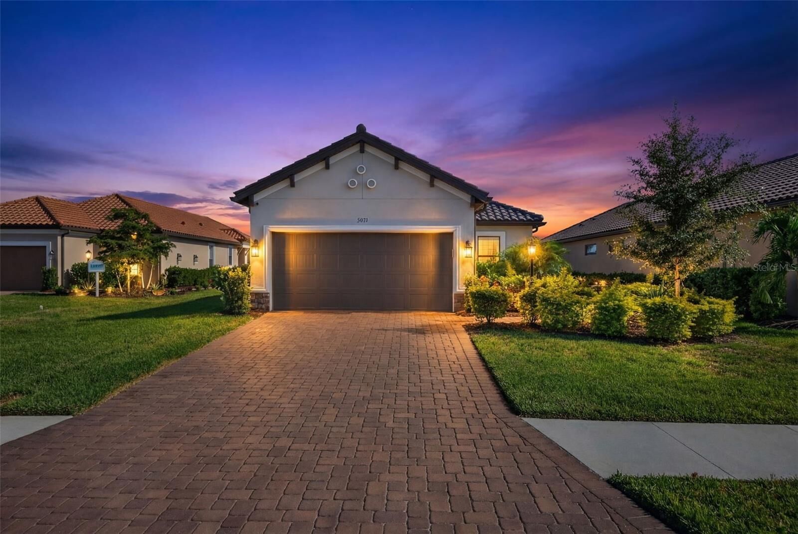Property Photo:  3021 Veneto Court  FL 34211 