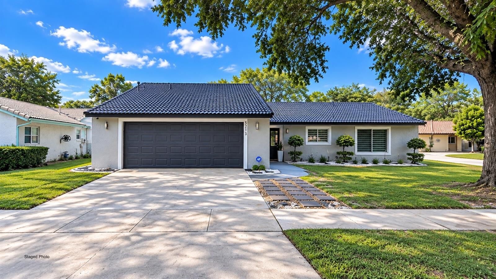Property Photo:  5213 Wildflower Road  FL 32821 