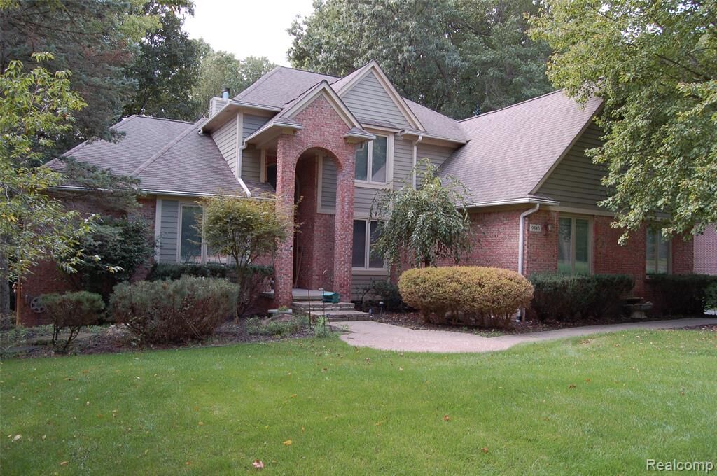 Property Photo: 9843 Creekwood Trail MI 48350 2057
