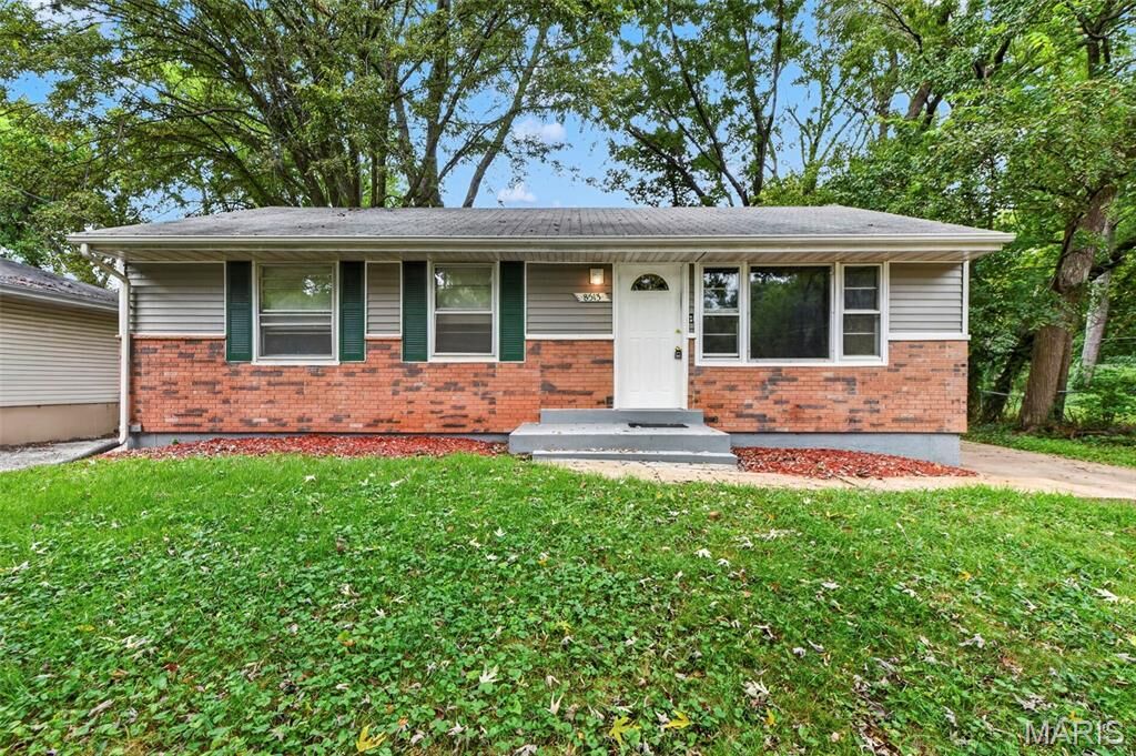 Property Photo:  8513 Steve Avenue  MO 63042 