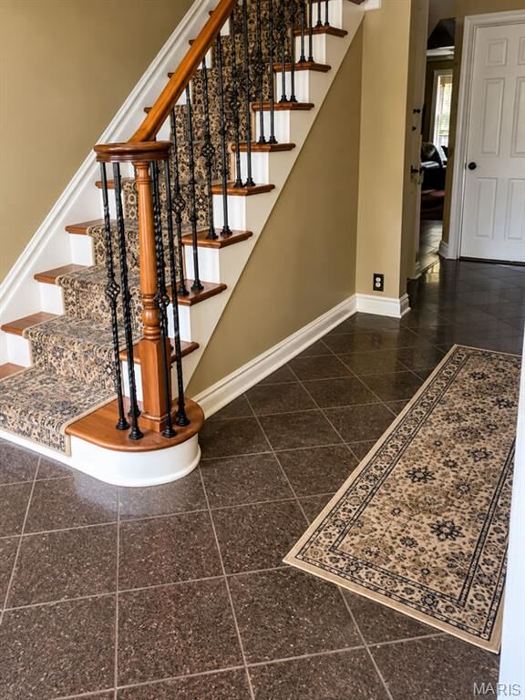 Property Photo:  7322 Ravinia Drive  MO 63121 