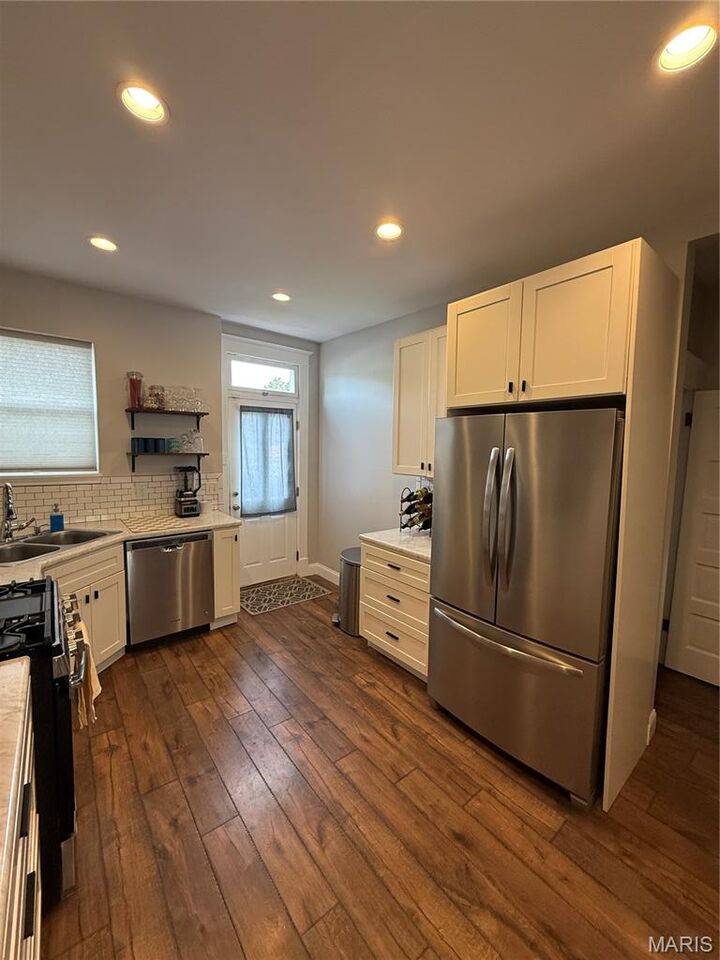 Property Photo: 5457 Itaska Street MO 63109