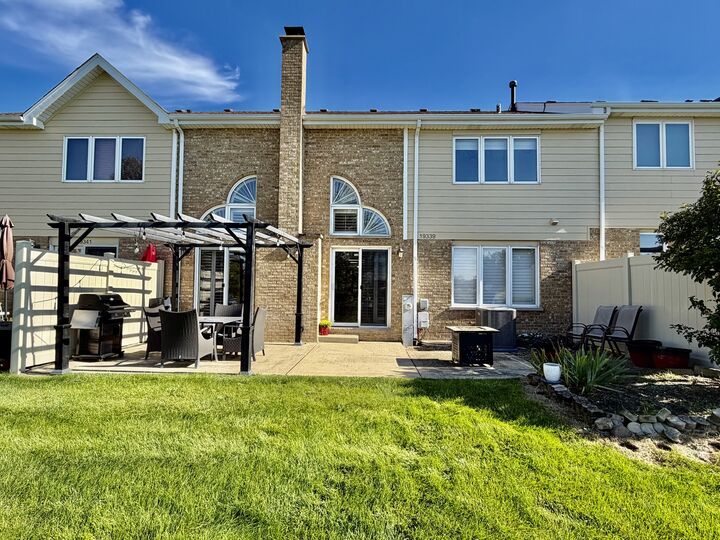Property Photo: 19339 Lisadell Drive IL 60487