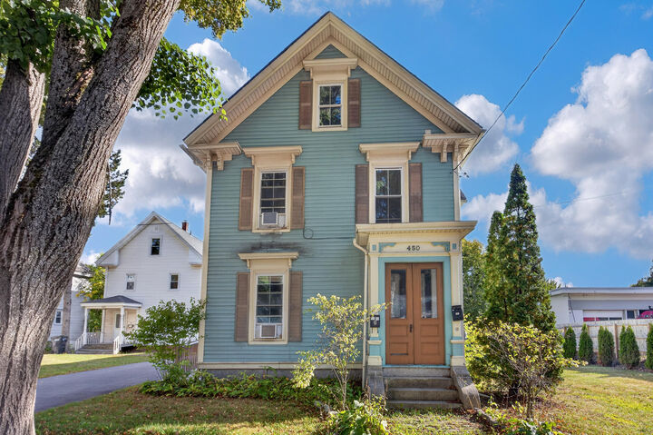 Property Photo:  450 Hammond Street  ME 04401 