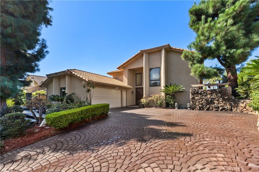 Property Photo:  28171 Tinajo  CA 92692 