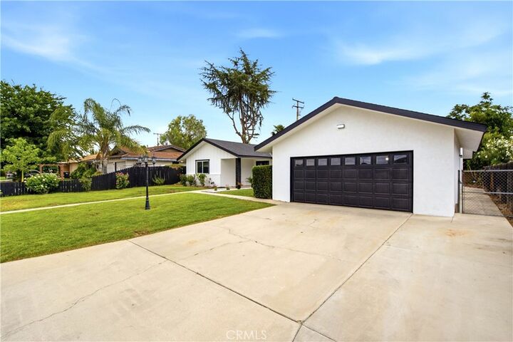 Property Photo:  41141 Academy  CA 92544 
