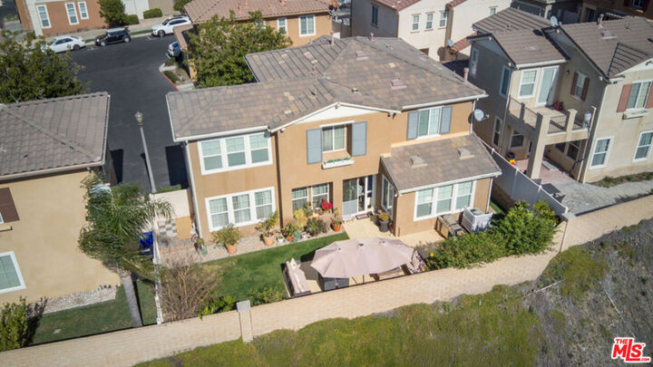 Property Photo: 26070 Medici Court CA 91350