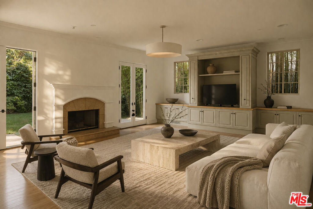 Property Photo:  223 24th Street  CA 90402 