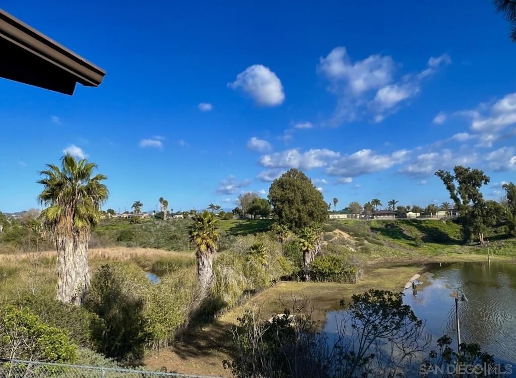 Property Photo:  526 Calle Montecito 140  CA 92057 