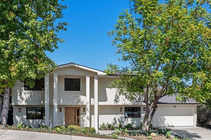 Property Photo:  24621 Calvert Street  CA 91367 