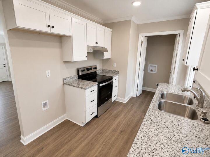 Property Photo:  696 Doris Street  AL 35957 