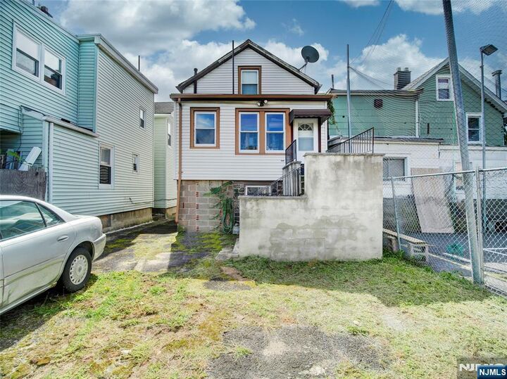 Property Photo:  515 Monroe Street  NJ 07050 