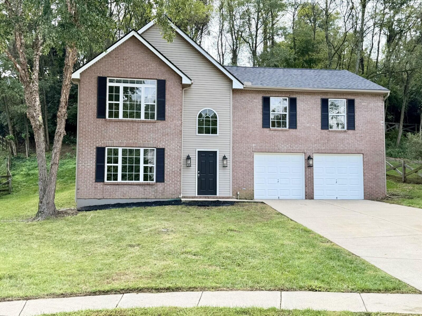 Property Photo:  2098 Canyon Court  KY 41048 
