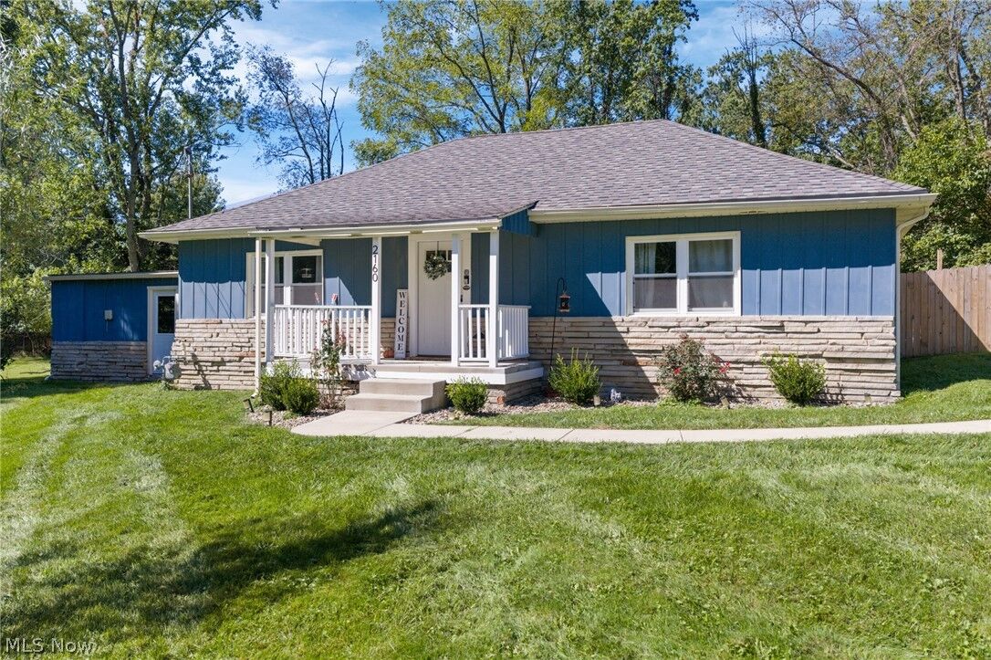 Property Photo:  2160 Plymouth Drive  OH 44685 