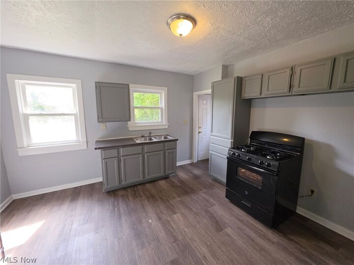 Property Photo:  16906 Palda Drive  OH 44128 