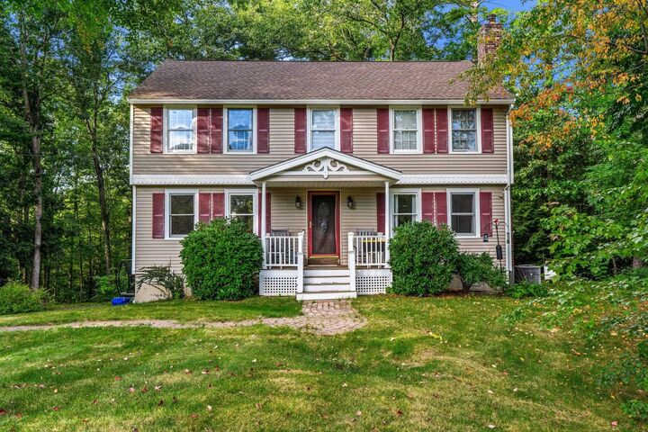 Property Photo:  26 Holts Point Road  NH 03841 