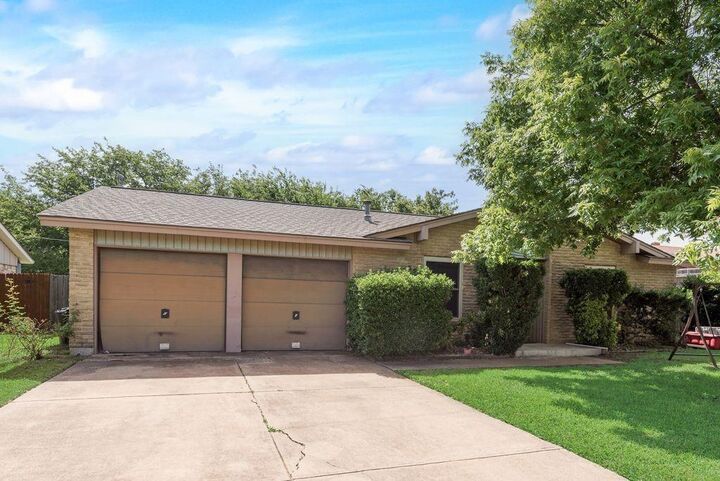 Property Photo: 6536 Wakefield Road TX 76182