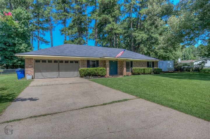 Property Photo:  3063 Hayes Drive  LA 71118 