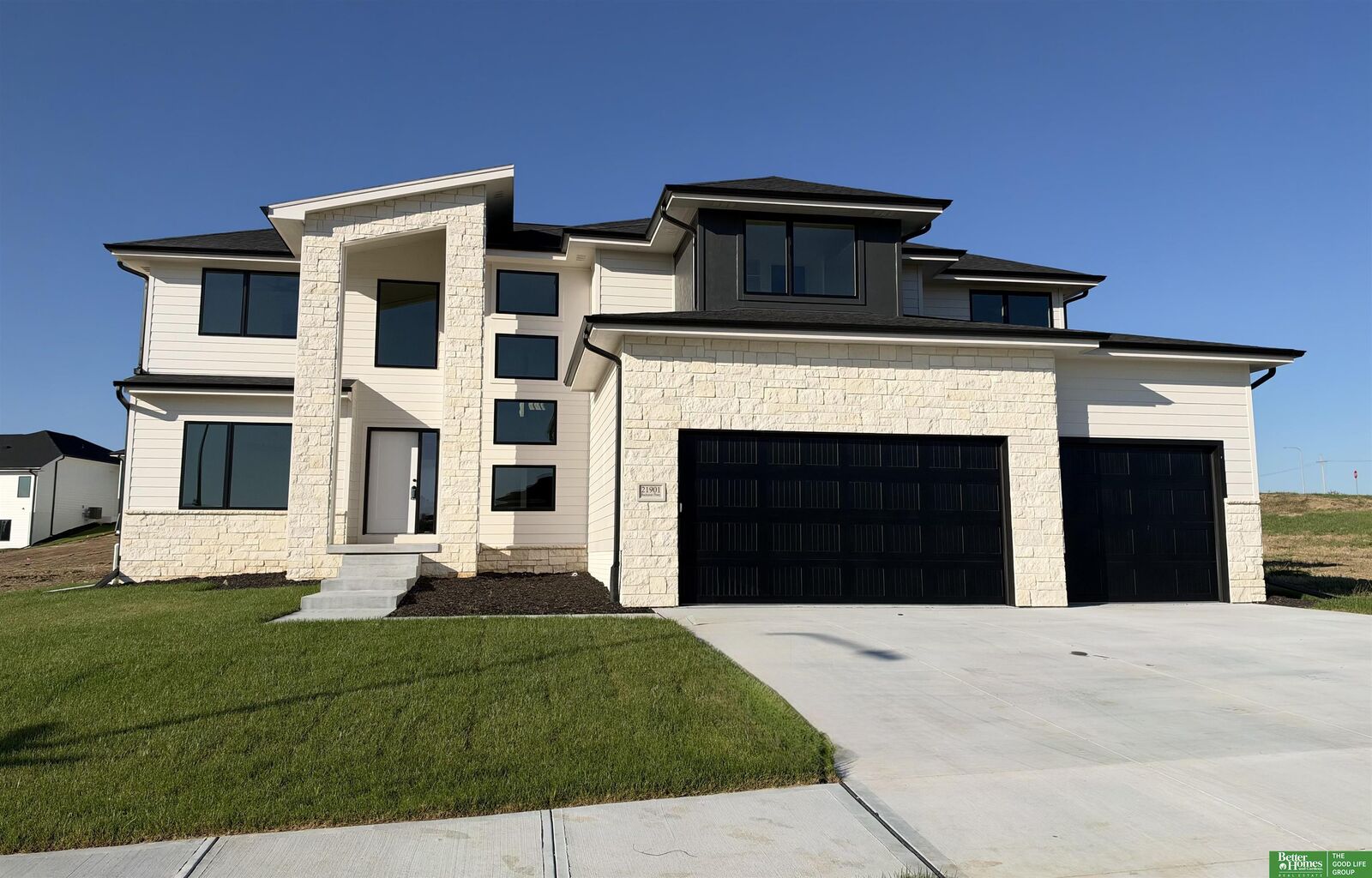Property Photo:  21901 Buchanan Parkway  NE 68028 