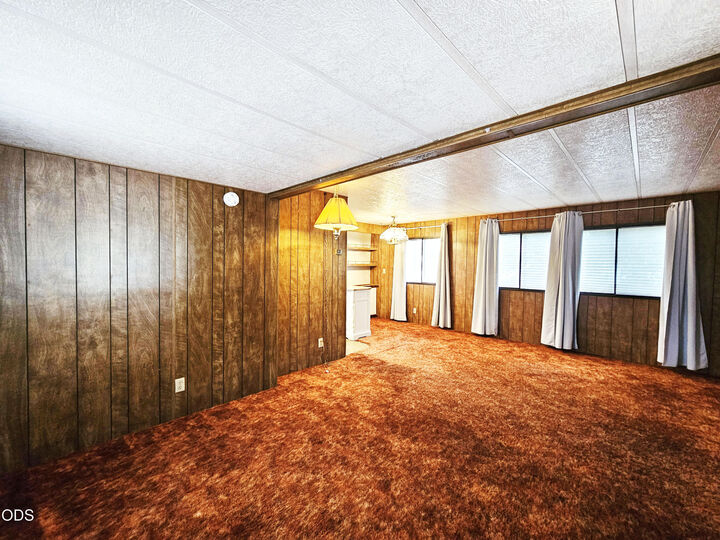 Property Photo: 200 SW D Street 10 OR 97741