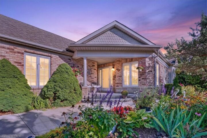Property Photo:  147 Reiber Court  ON N2L 6N2 