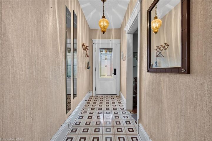 Property Photo:  248 Saint Clair Boulevard  ON L8M 2P2 