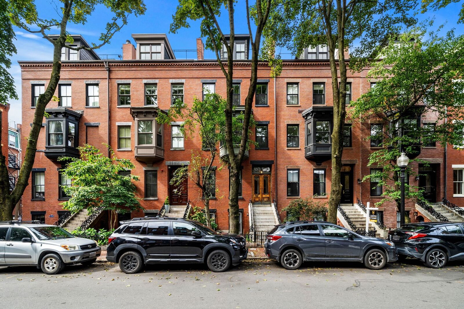 Property Photo: 194 W Springfield St 1 MA 02118