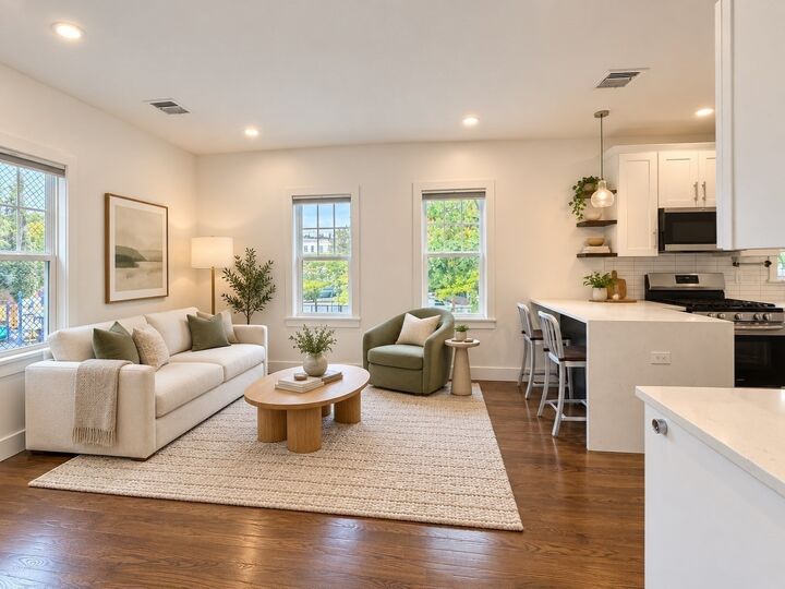 Property Photo:  7 Reeds Ct 2  MA 02145 
