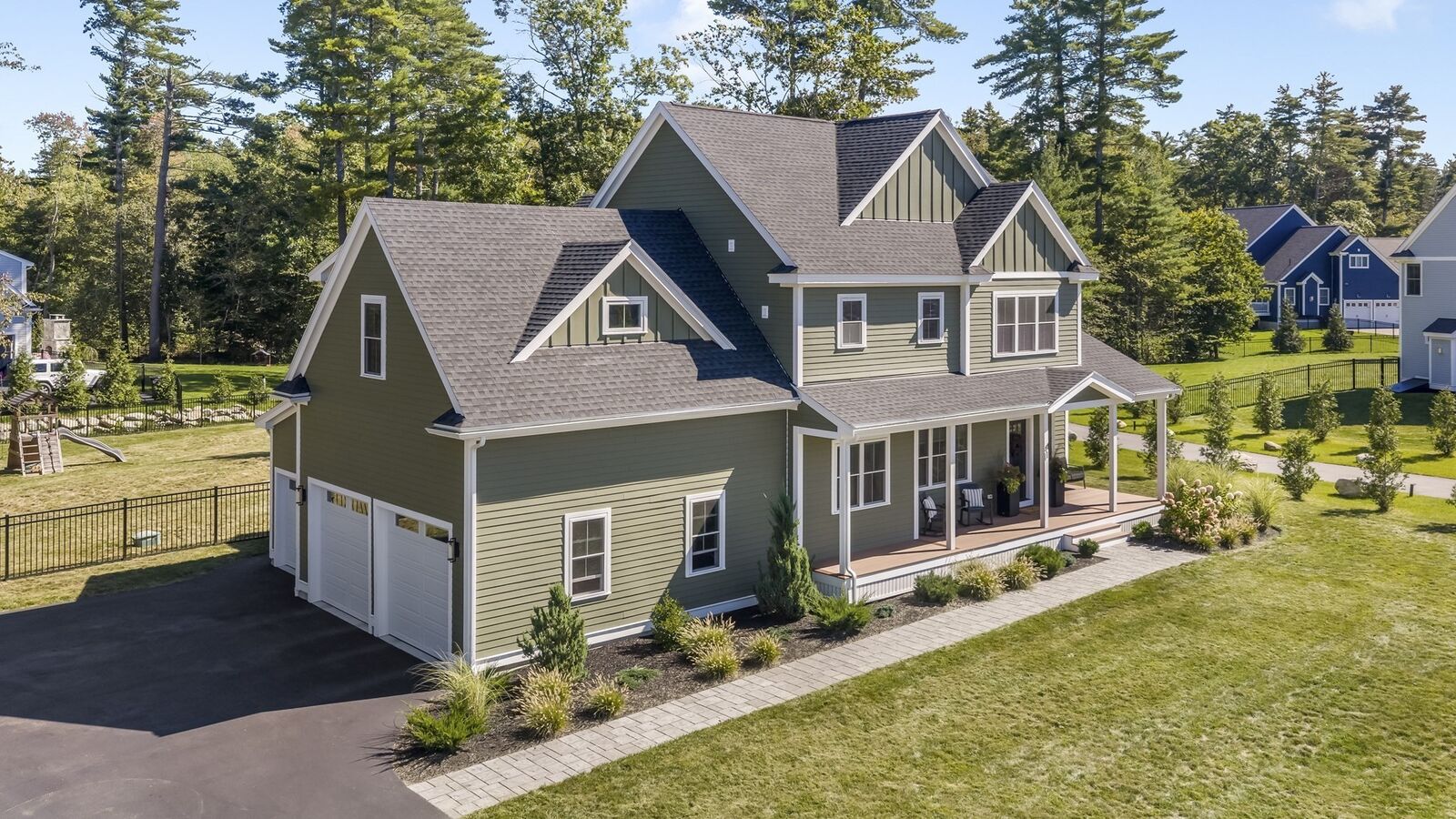 Property Photo:  41 Taylor Ln  MA 01969 