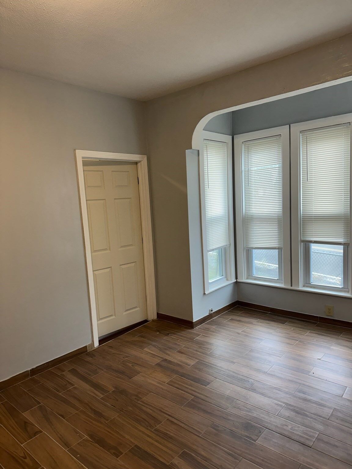 Property Photo:  54 Prospect Street 1  MA 02301 