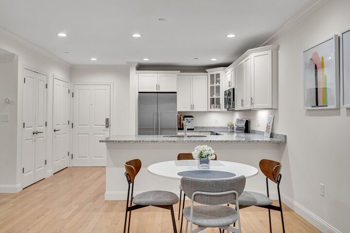 Property Photo:  2 Manor Terrace 216  MA 02420 