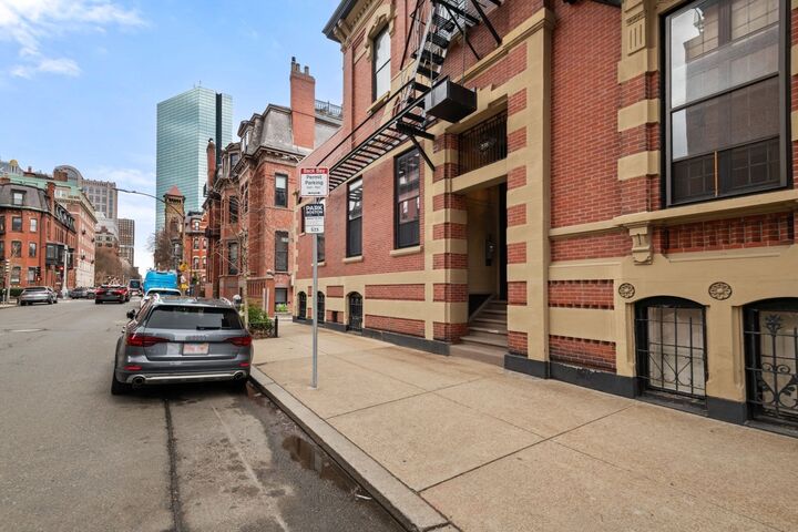 Property Photo:  278 Clarendon Street 4  MA 02116 