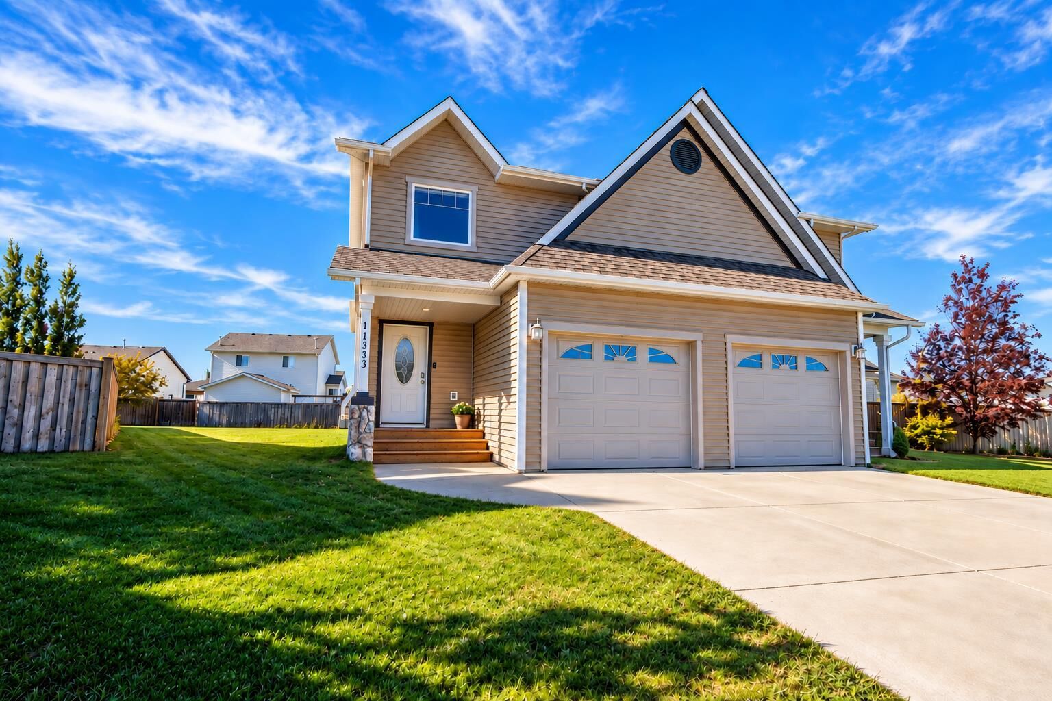 Property Photo:  11333 83 Avenue  AB T8W 0J6 