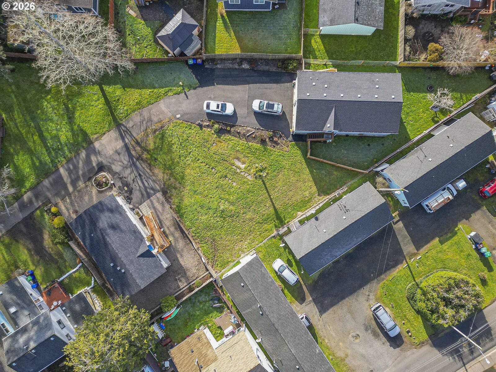 Property Photo: 6289 SW Jetty Ave OR 97367