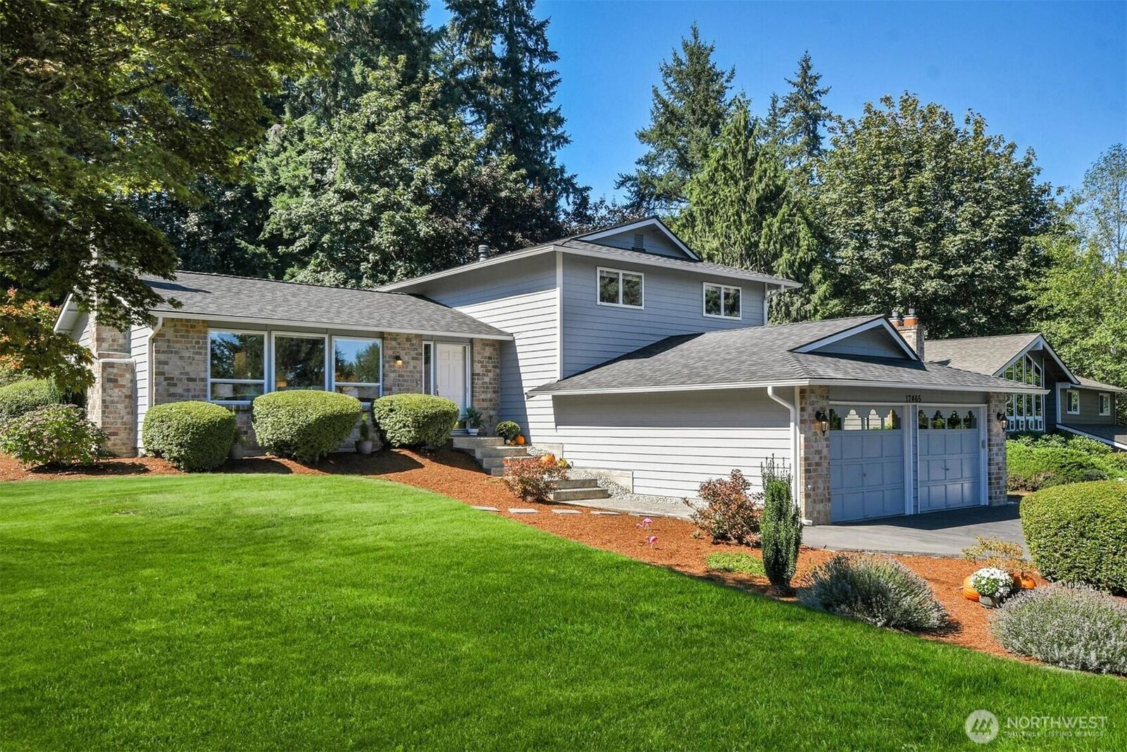 Property Photo: 17465 NE 163rd Place WA 98072