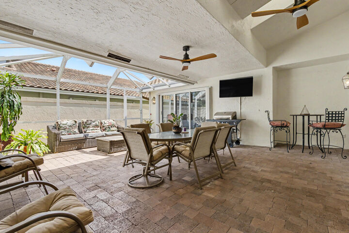 Property Photo:  7021 Falls Road E  FL 33437 