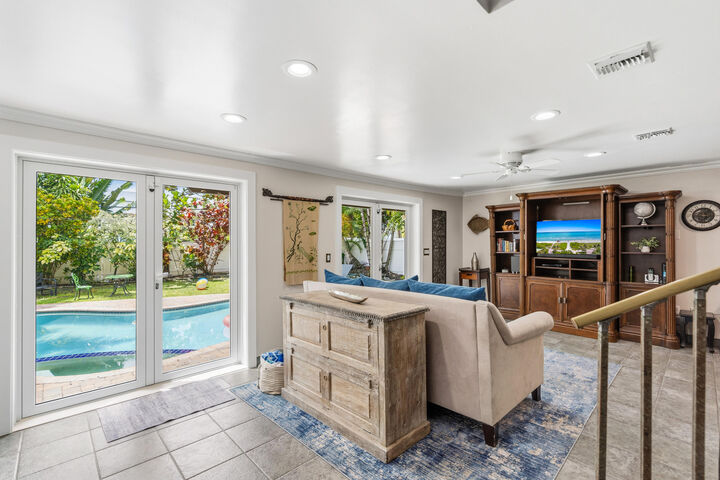 Property Photo:  614 SE 5th Court  FL 33301 