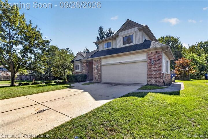Property Photo:  44409 James Court  MI 48188 