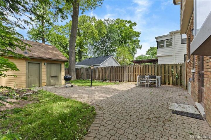 Property Photo: 43 Wellesley Drive MI 48069