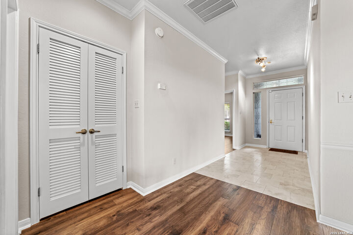 Property Photo:  1012 Edinburgh Dr 1012  TX 78028 