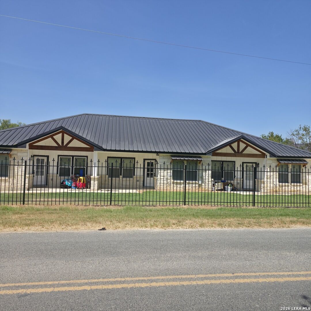 Property Photo:  5975 Prairire Rd 3  TX 78073 