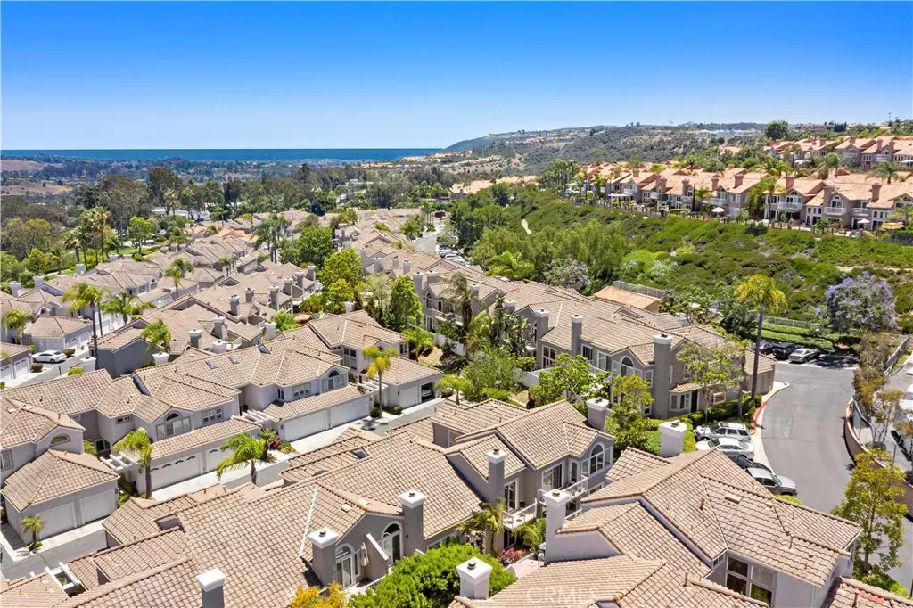 Property Photo:  23205 Via Milano  CA 92677 