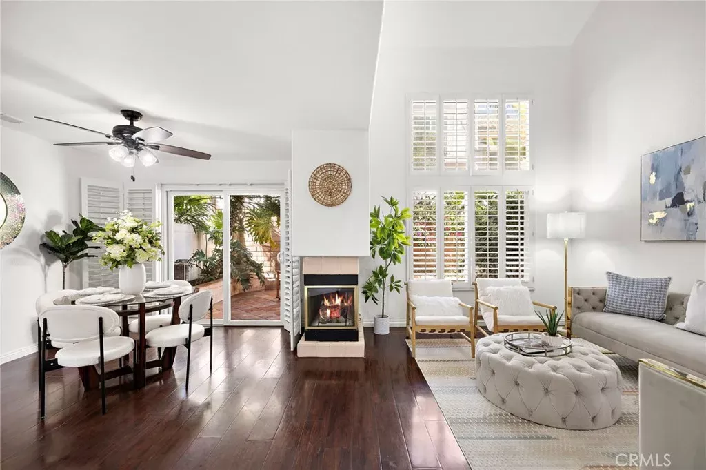 Property Photo:  23205 Via Milano  CA 92677 