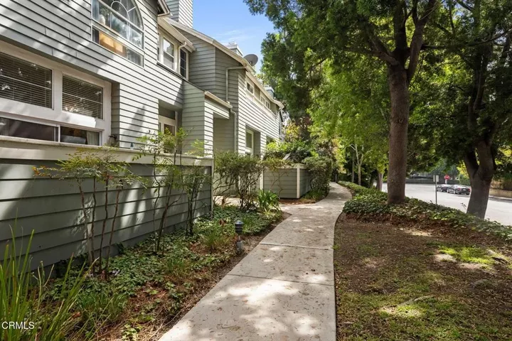 Property Photo:  755 Halevy Street  CA 93003 