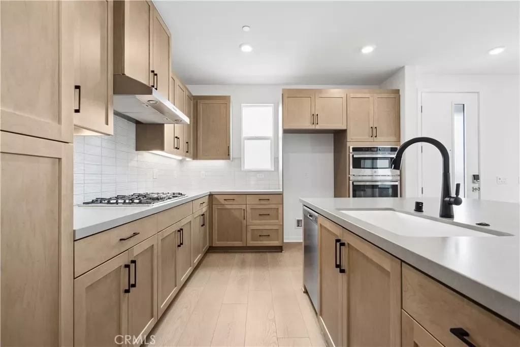 Property Photo:  26995 Echo Mountain Way  CA 91355 