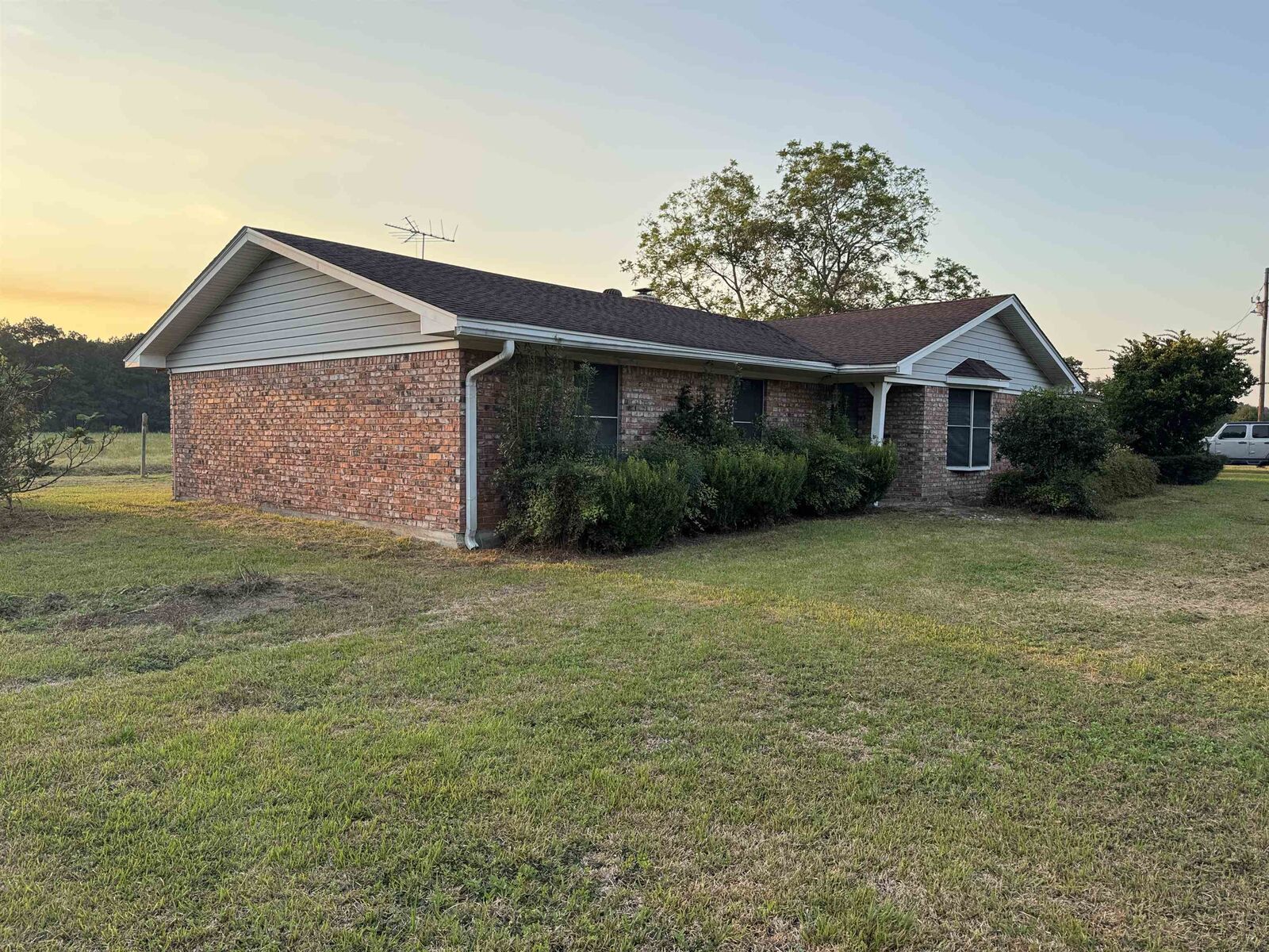Property Photo:  10033 Fm 92  TX 77656 