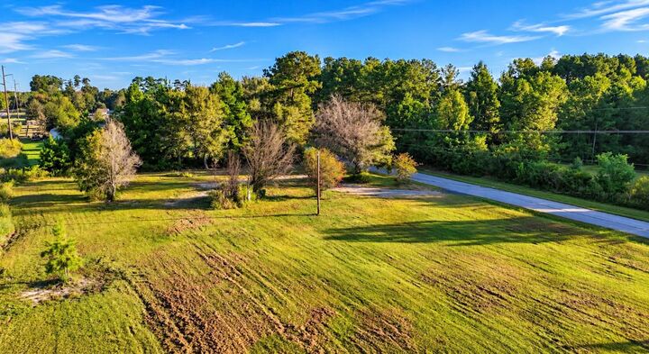 Property Photo:  359 County Road 725  TX 77612 